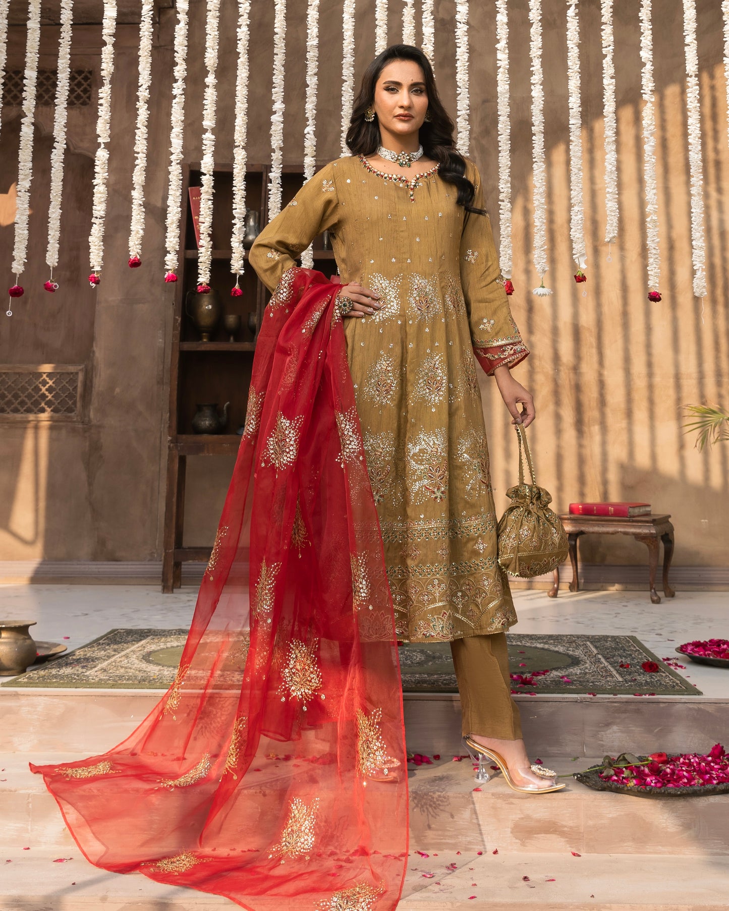 Zaitoon Gold