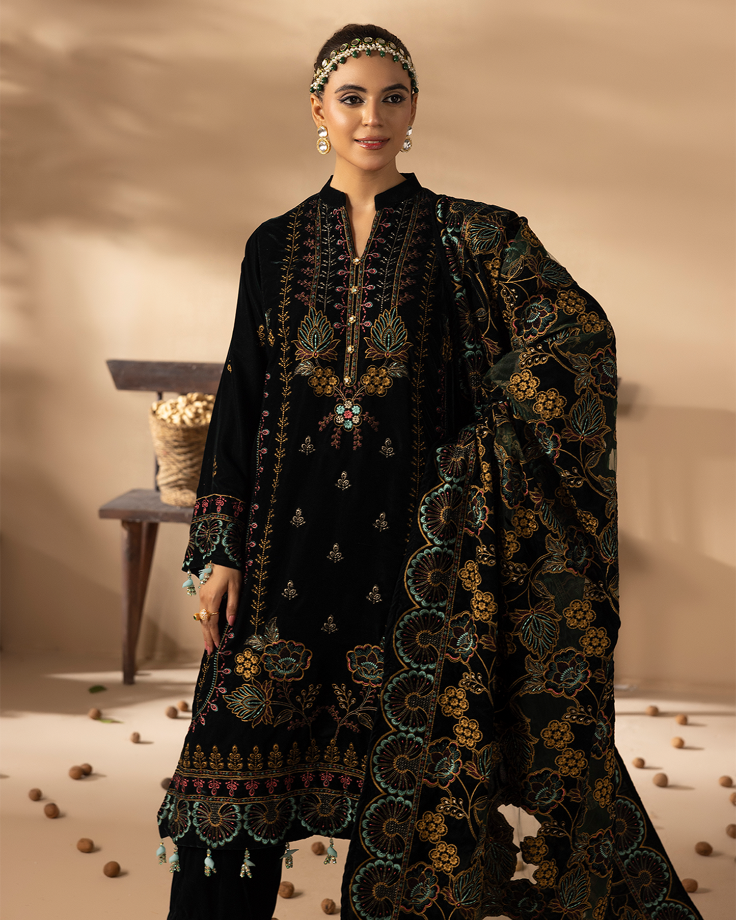 Musfirah Velvet Green Unstitched VLT-UN-001
