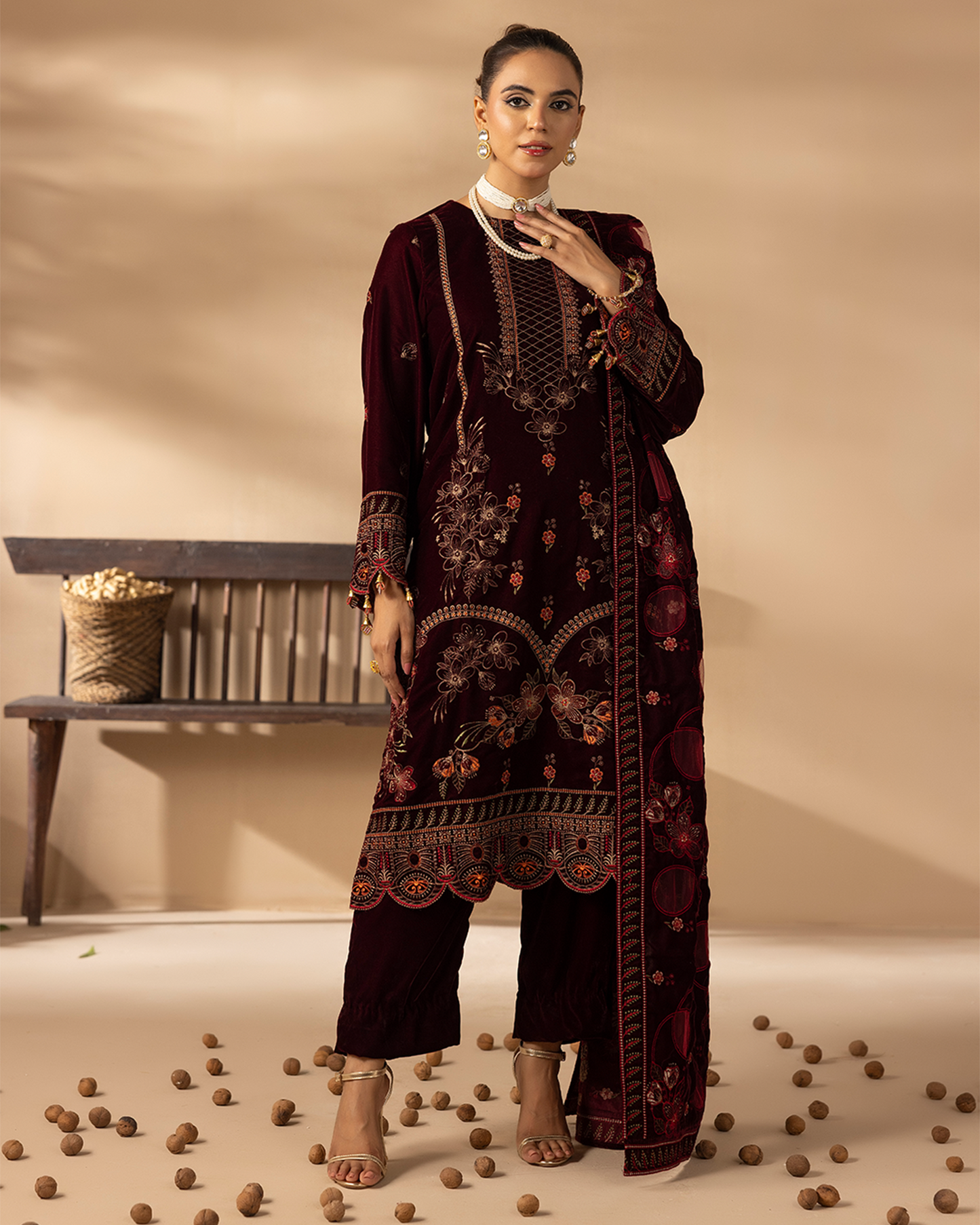 Musfirah Velvet Mehroon Unstitched VLT-UN-002