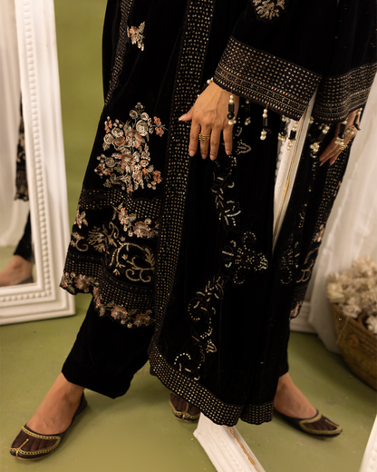 Dilkash Velvet Black Unstitched VLT-UN-002