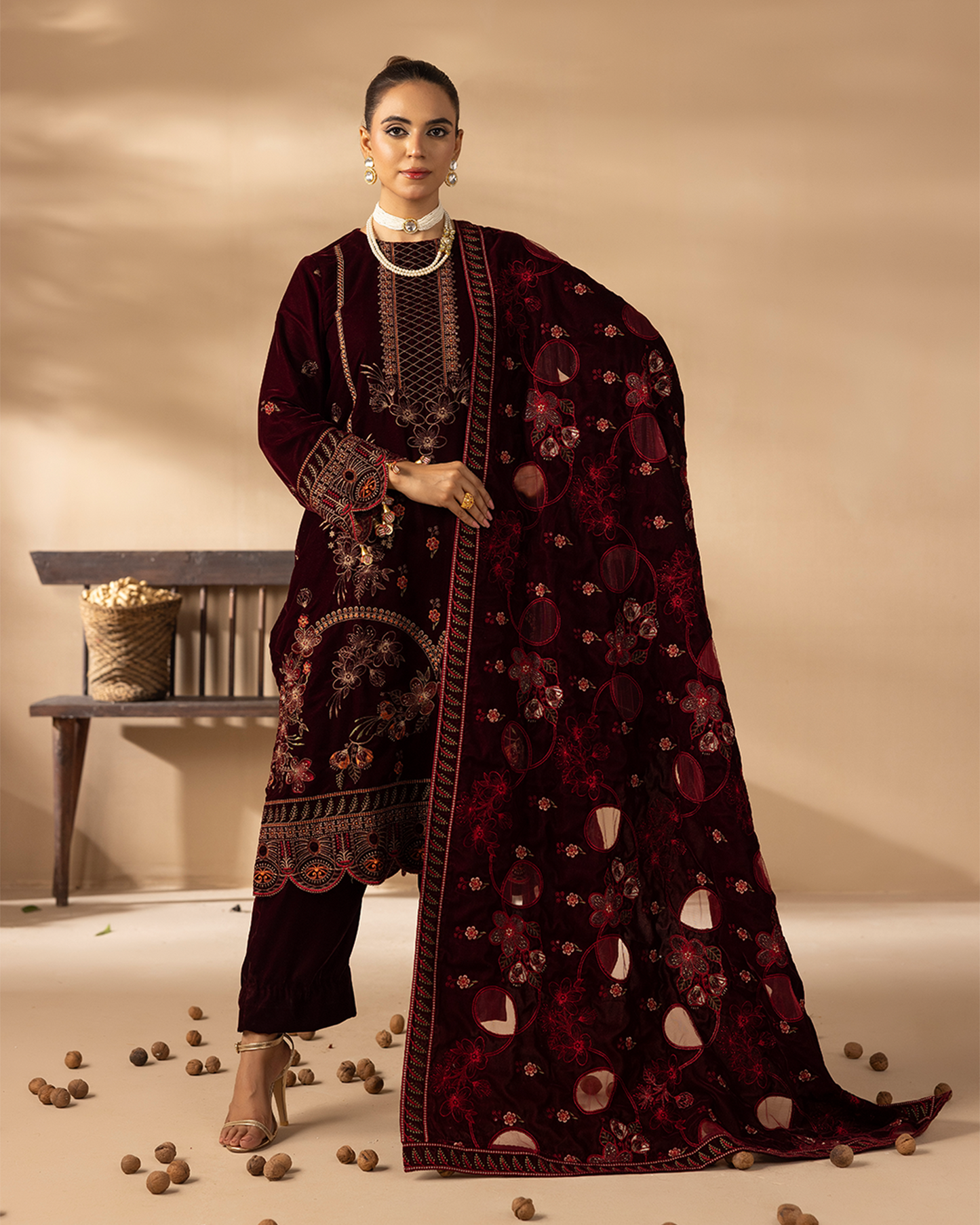 Musfirah Velvet Mehroon Unstitched VLT-UN-002