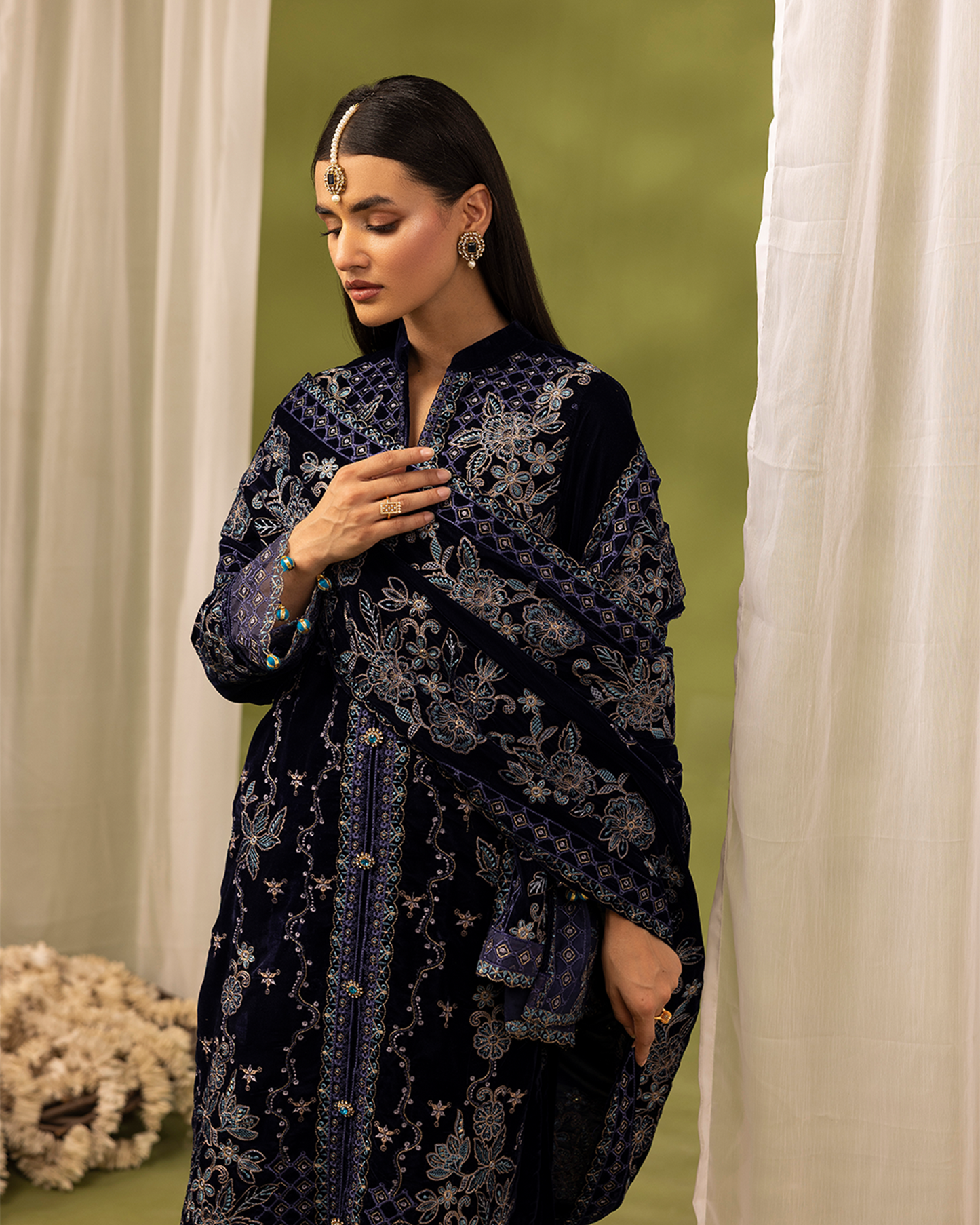 Dilkash Velvet Blue Unstitched VLT-UN-004