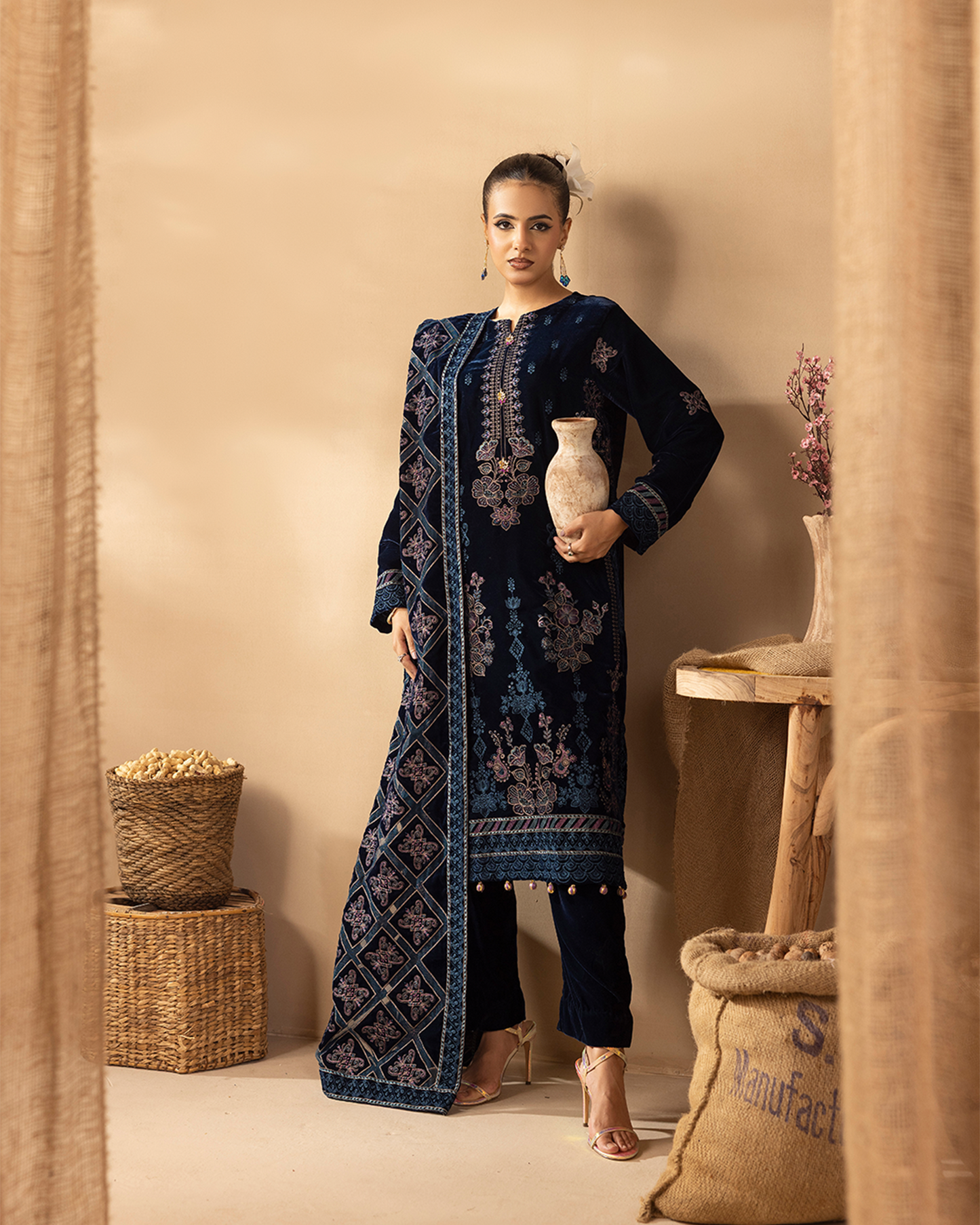 Musfirah Velvet Zinc Blue Unstitched VLT-UN-006