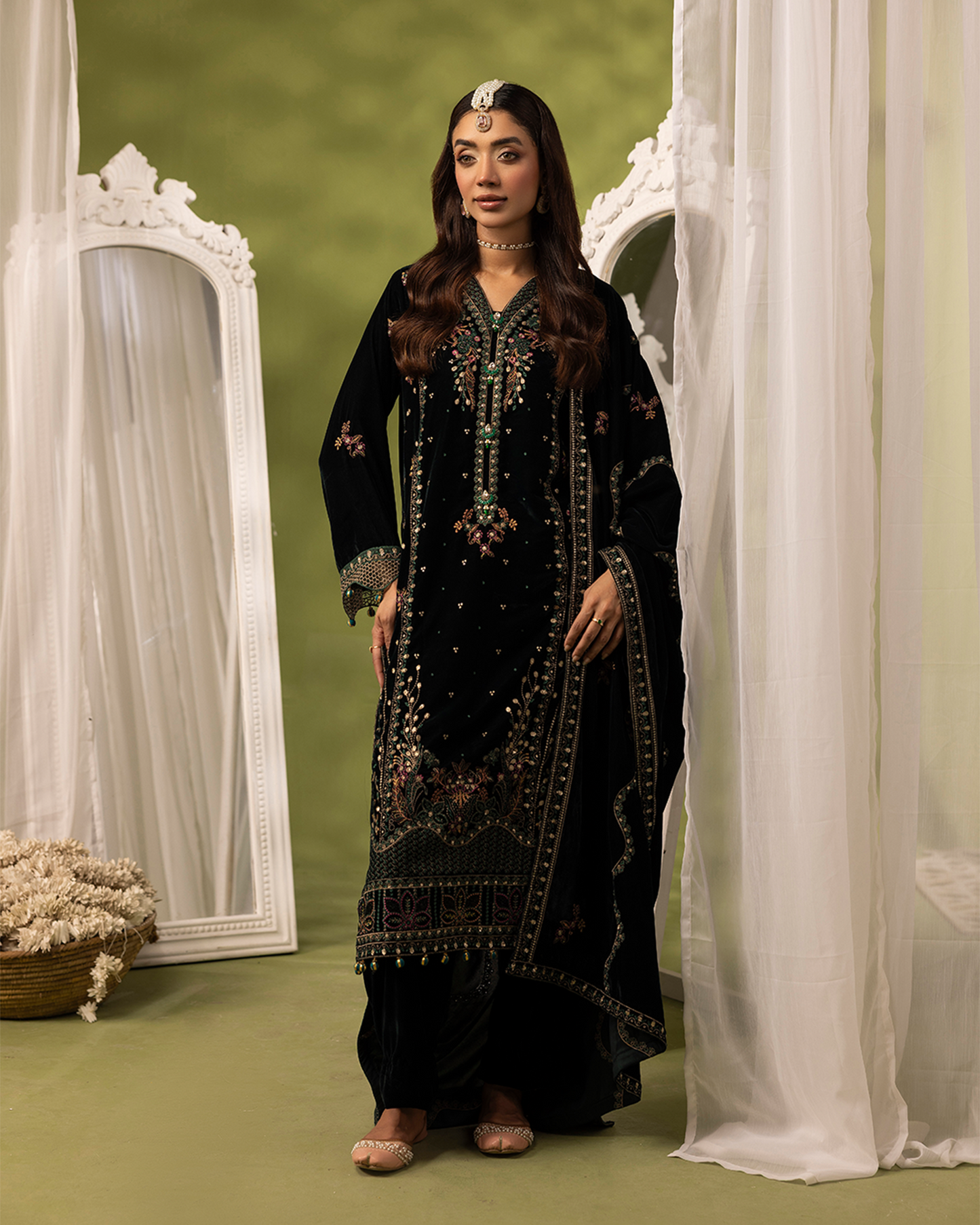 Dilkash Velvet Green Unstitched VLT-UN-007