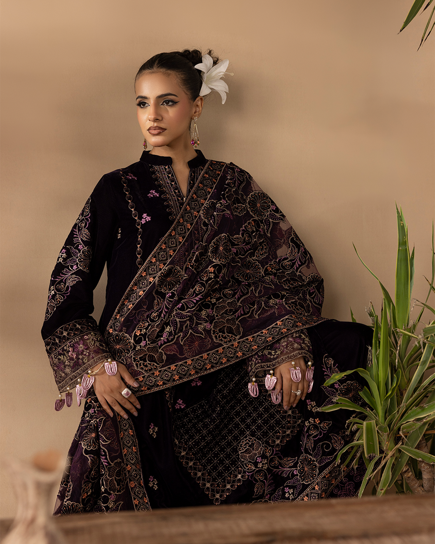 Musfirah Velvet Brown Unstitched VLT-UN-007