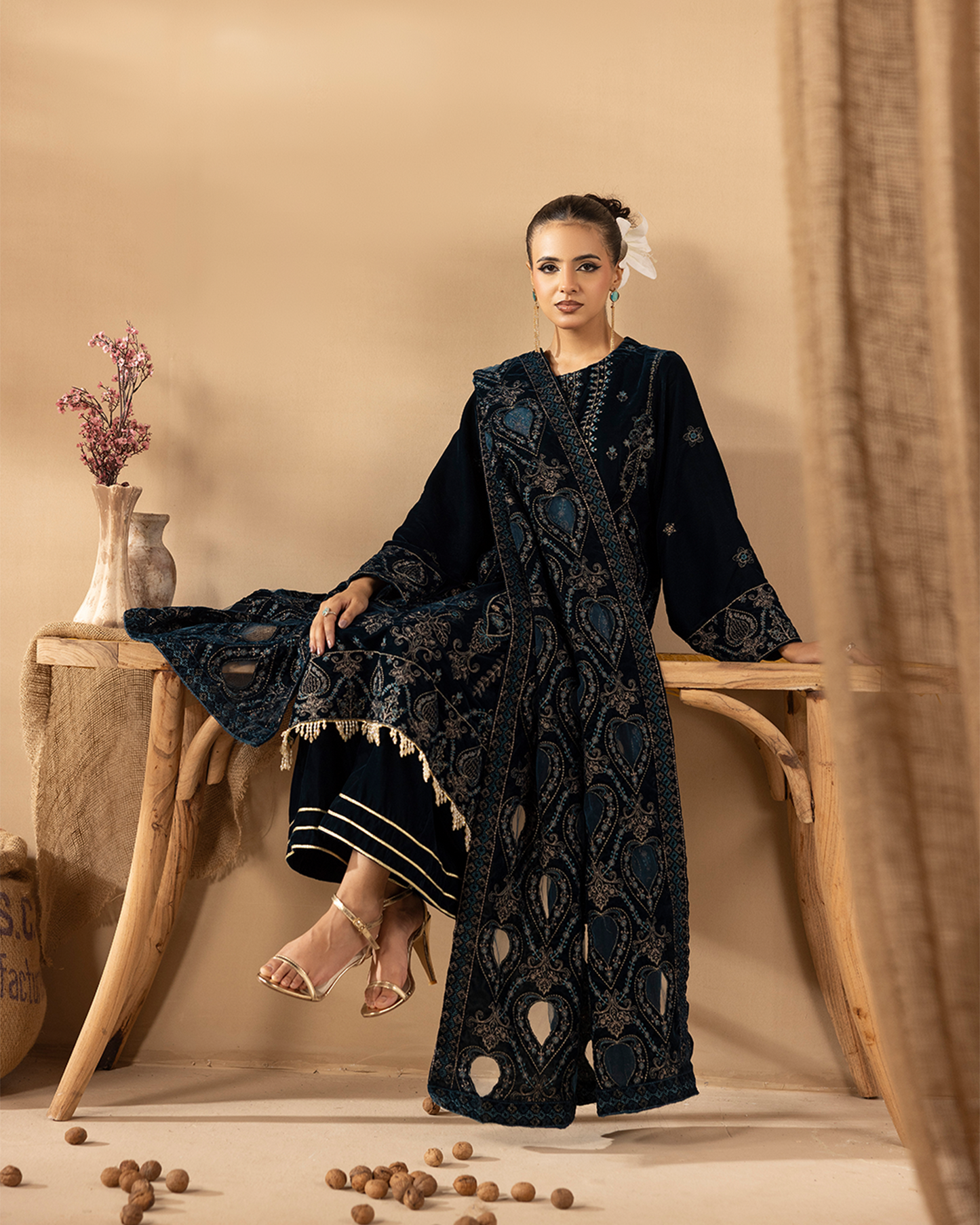 Musfirah Velvet Plum Unstitched VLT-UN-008