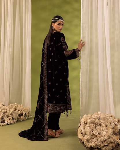 Dilkash Velvet Purple Unstitched VLT-UN-008