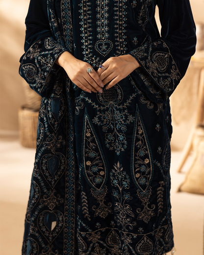 Musfirah Velvet Plum Unstitched VLT-UN-008