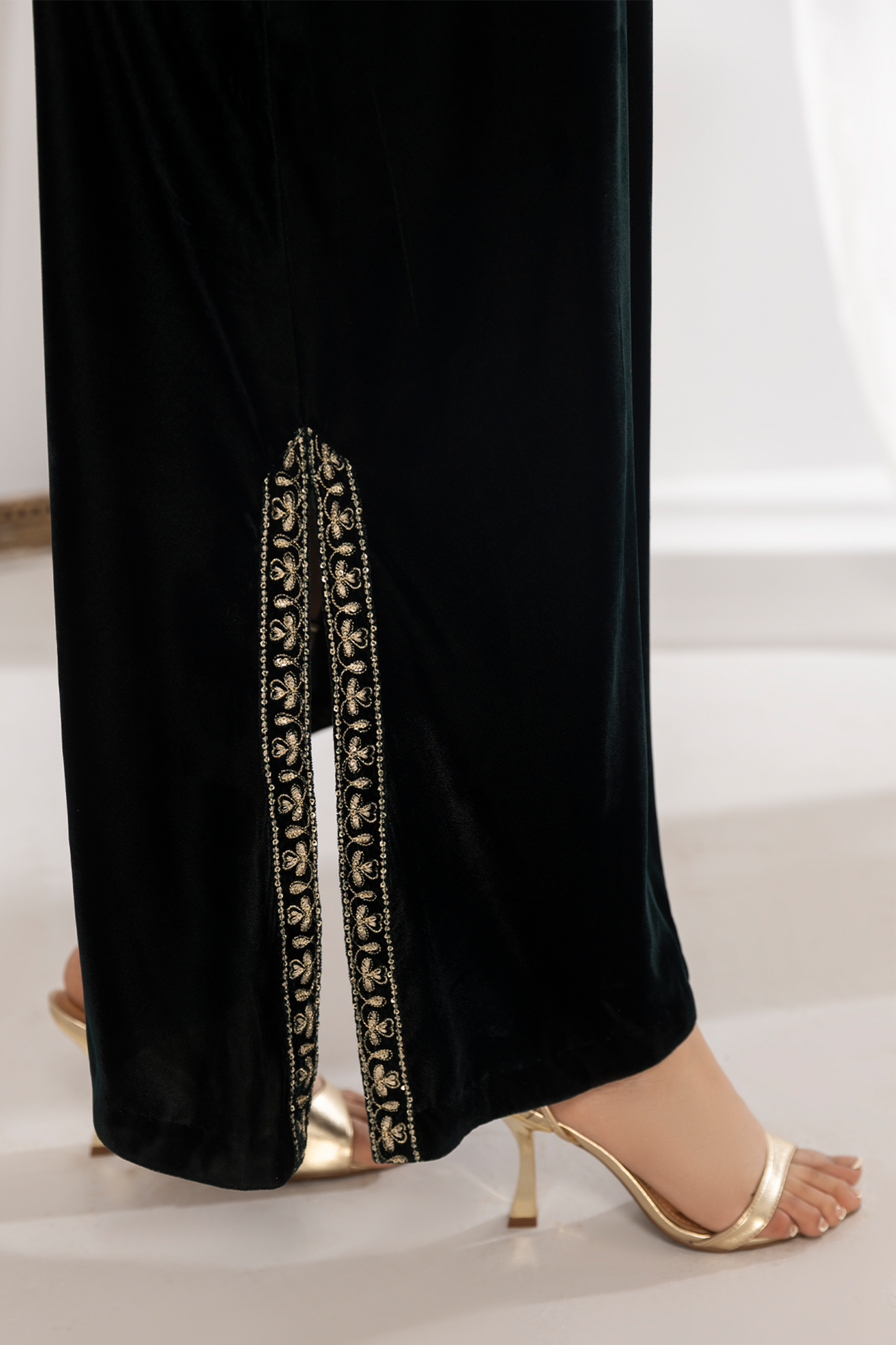 1PC Velvet Long Dress - VLT 009